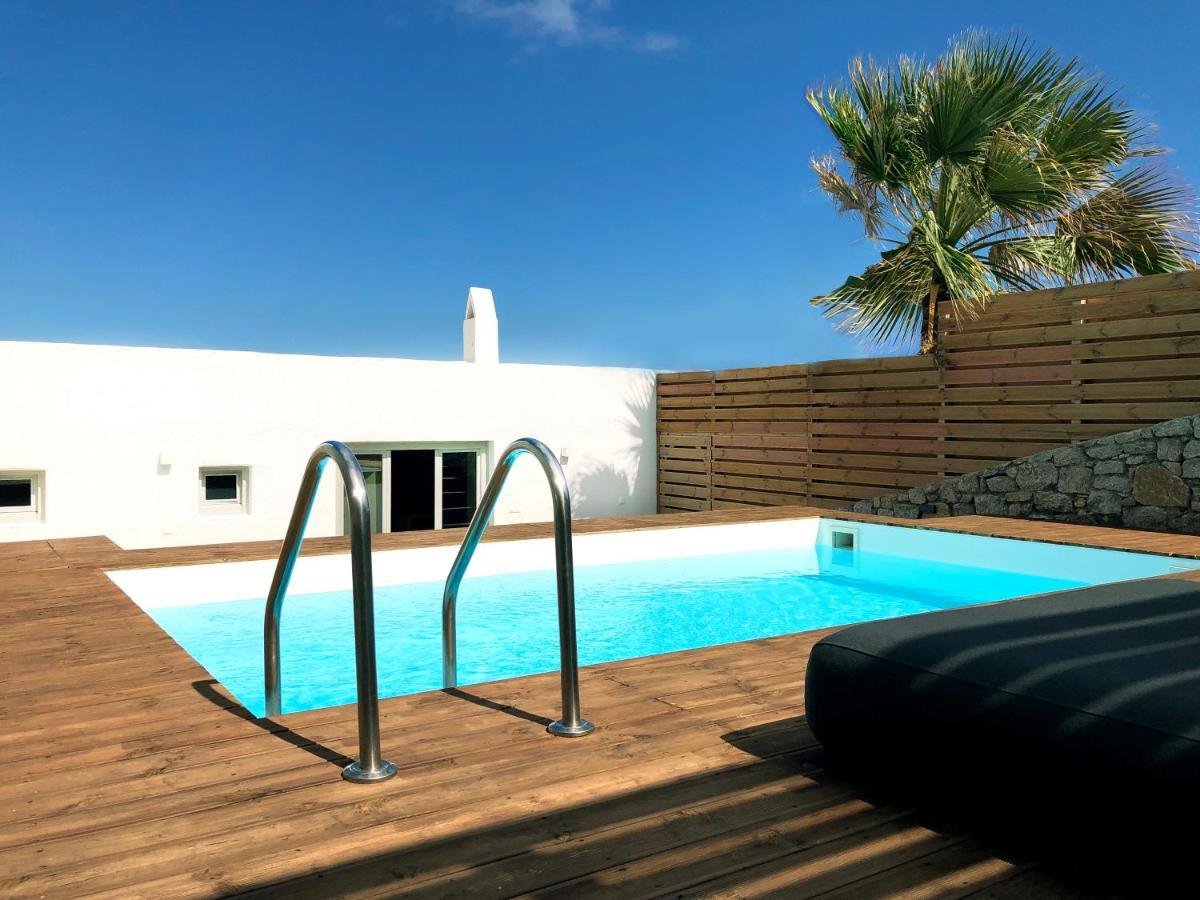 Dreambox Mykonos Suites Орнос Екстериор снимка