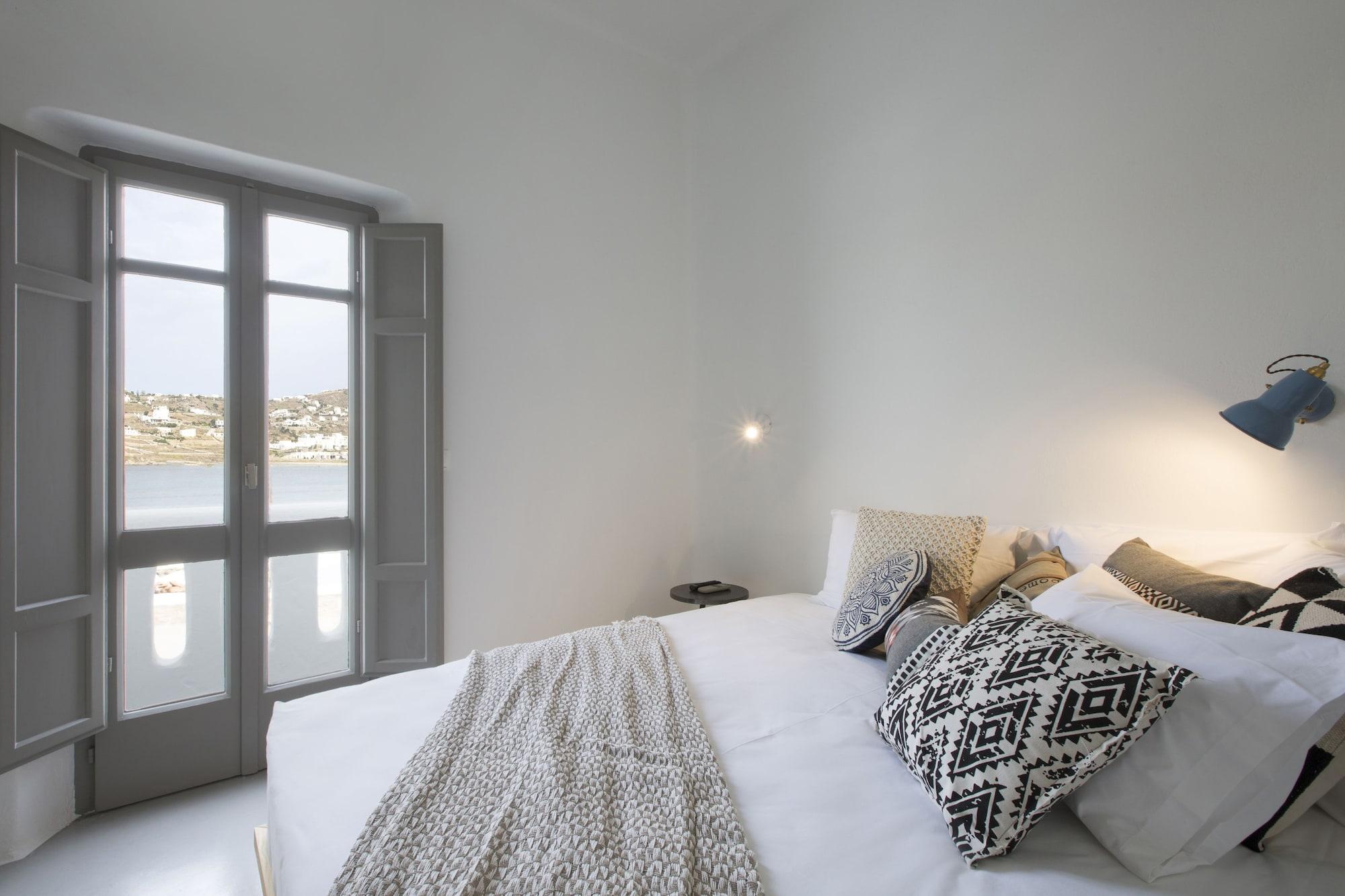 Dreambox Mykonos Suites Орнос Екстериор снимка